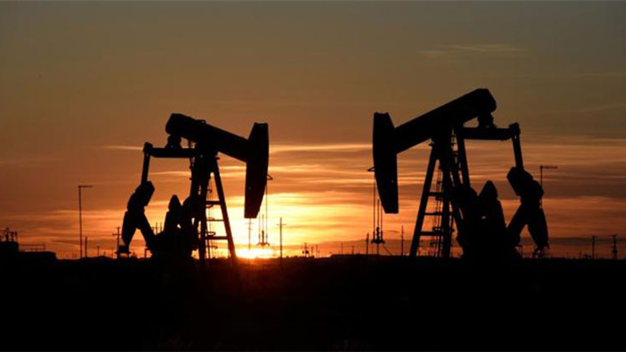 Brent petrolün varil fiyatı 82,16 dolar