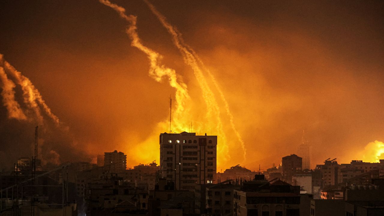 Hamas: Gazze’de iletişimin kesilmesi katliamların artacağının habercisi