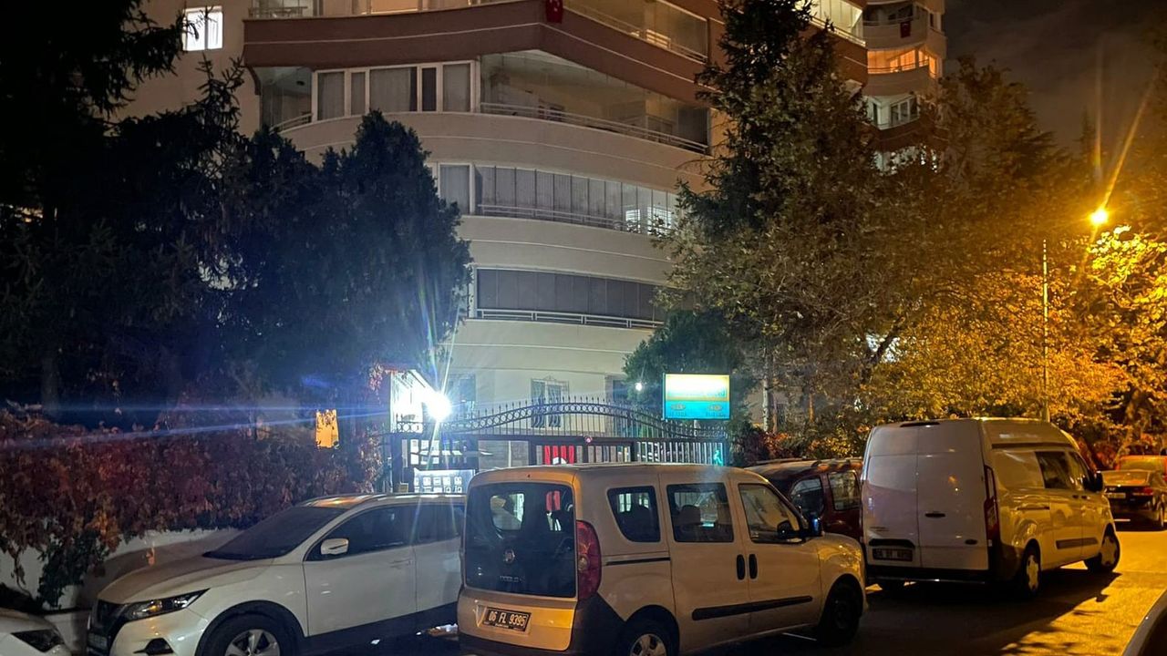 Ankara’da bir kişi abisini öldürdükten sonra intihar etti  