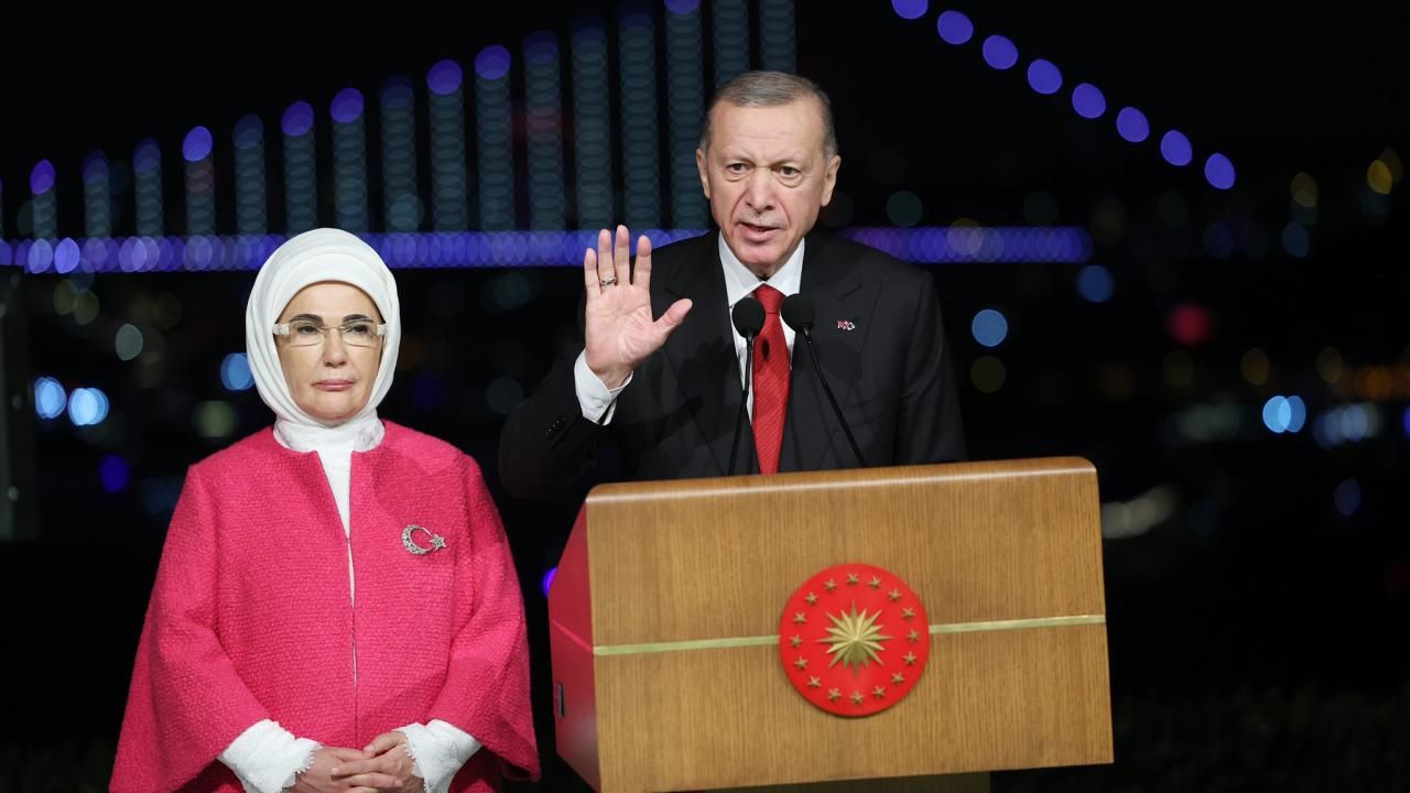 Emine Erdoğan'dan "Cumhuriyet'in 100. yılı" paylaşımı
