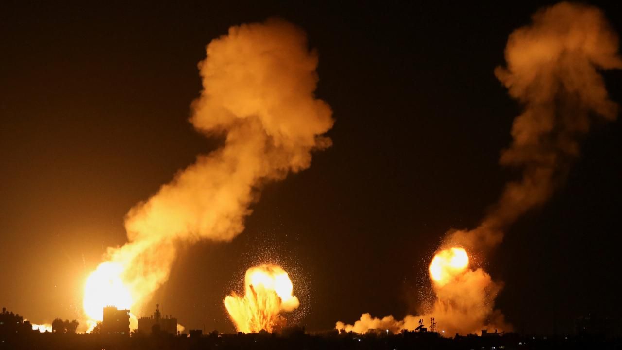 İsrail, Gazze'ye şiddetli saldırılar düzenliyor