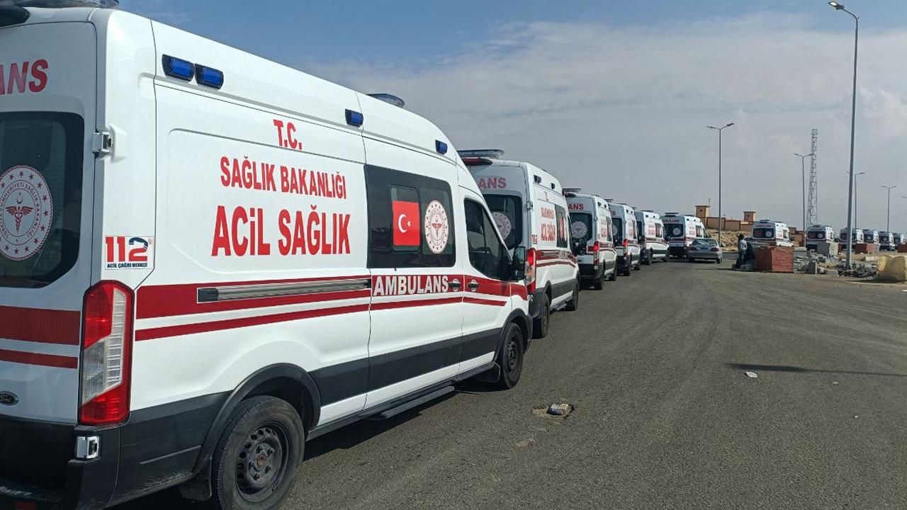 Gazze'ye yardım için gönderilen ambulanslar Refah’a gidiyor