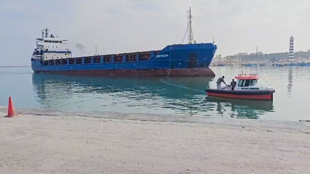 Türkiye'nin yardım gemisi Mısır'a ulaştı