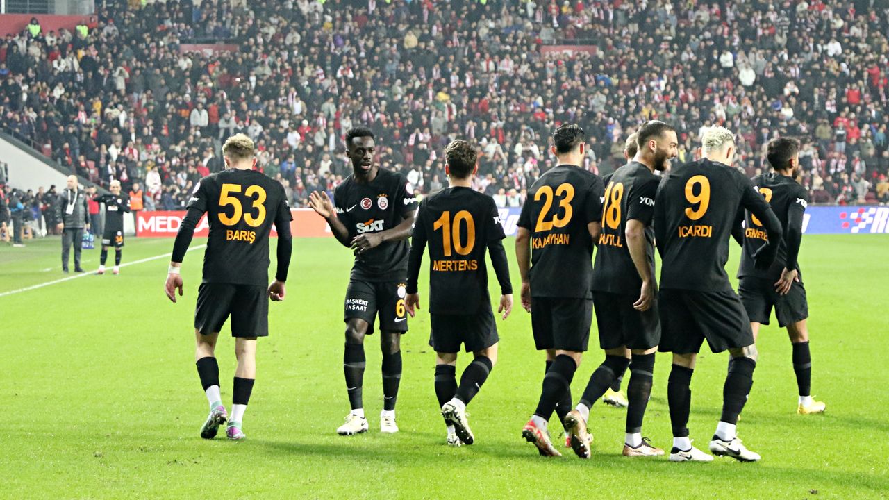 Galatasaray, Samsun'da kazandı