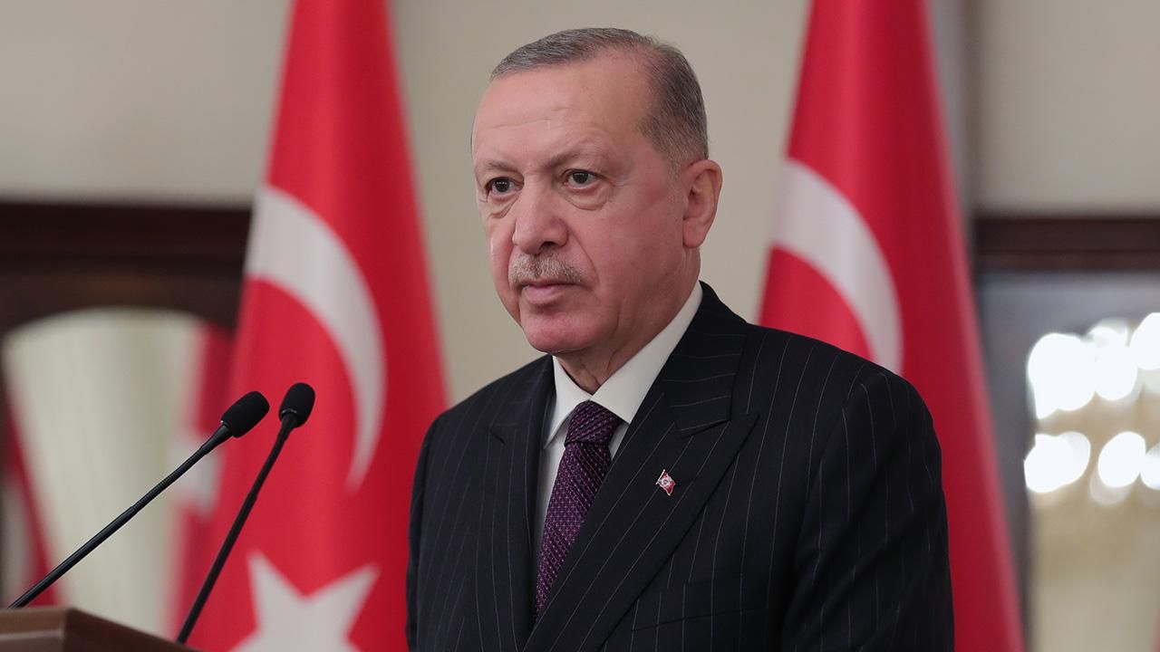 Cumhurbaşkanı Erdoğan'dan yazar Alev Alatlı için başsağlığı
