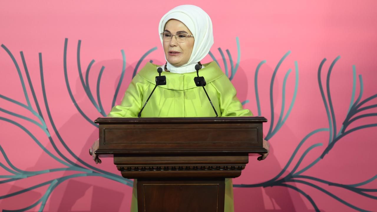 Emine Erdoğan: Aile toplumun en temel yapıtaşıdır - Lider Haber