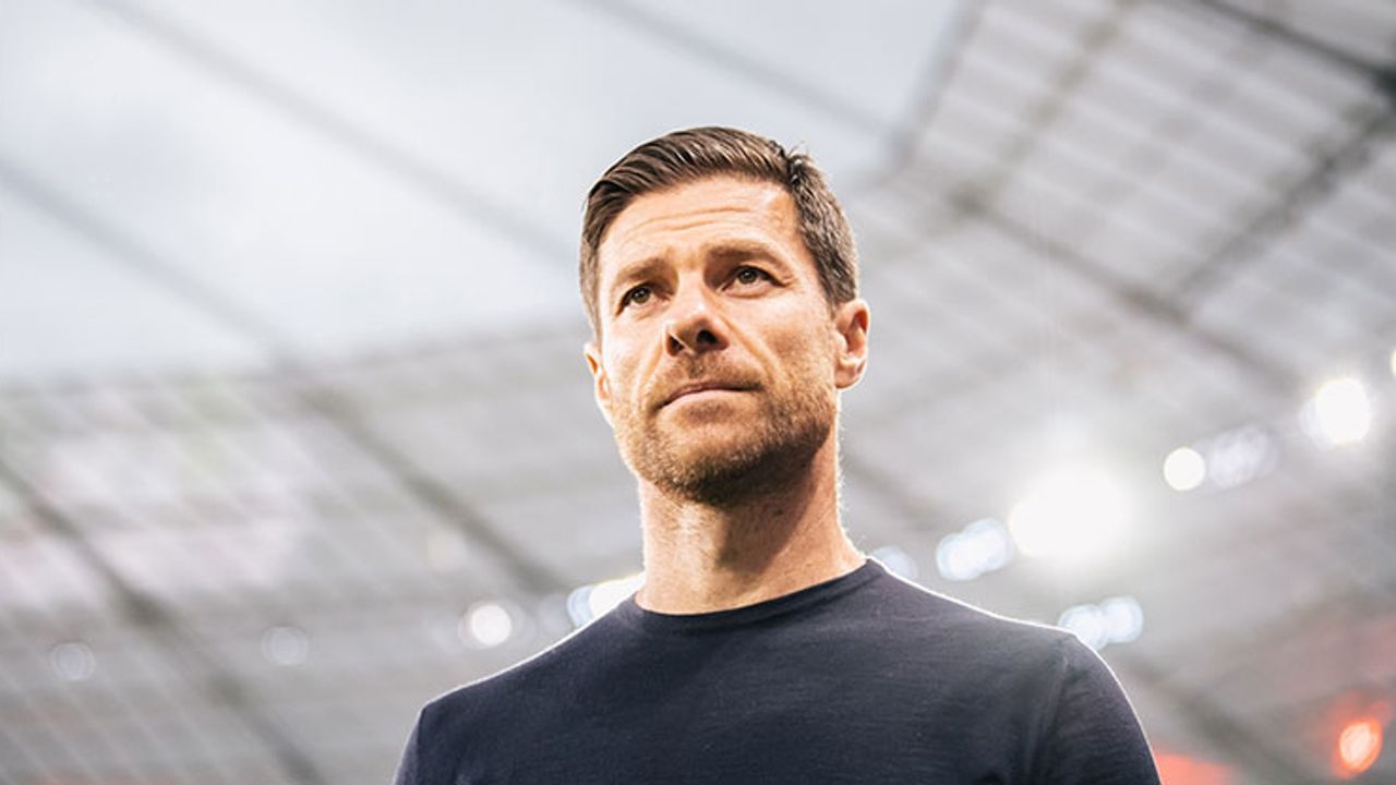 Real Madrid, Xabi Alonso'yu basına tanıttı