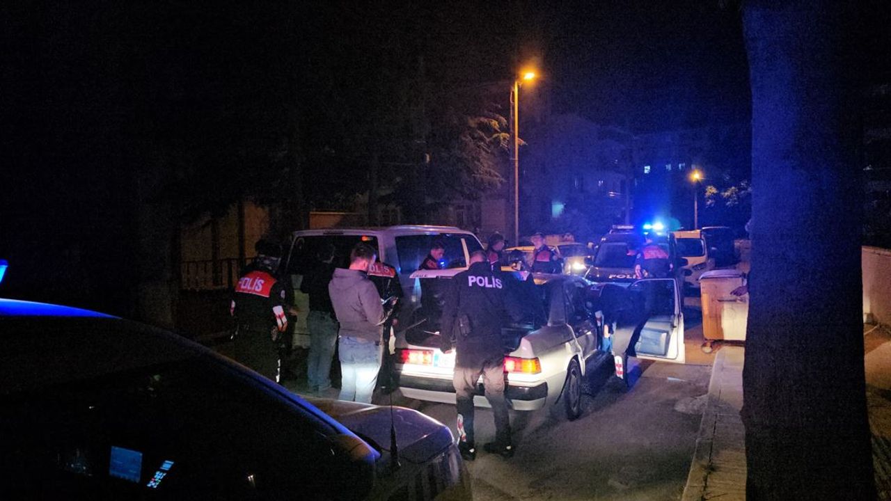 Çorum’da polisten kaçan sürücü polis kovalamacasıyla yakalandı