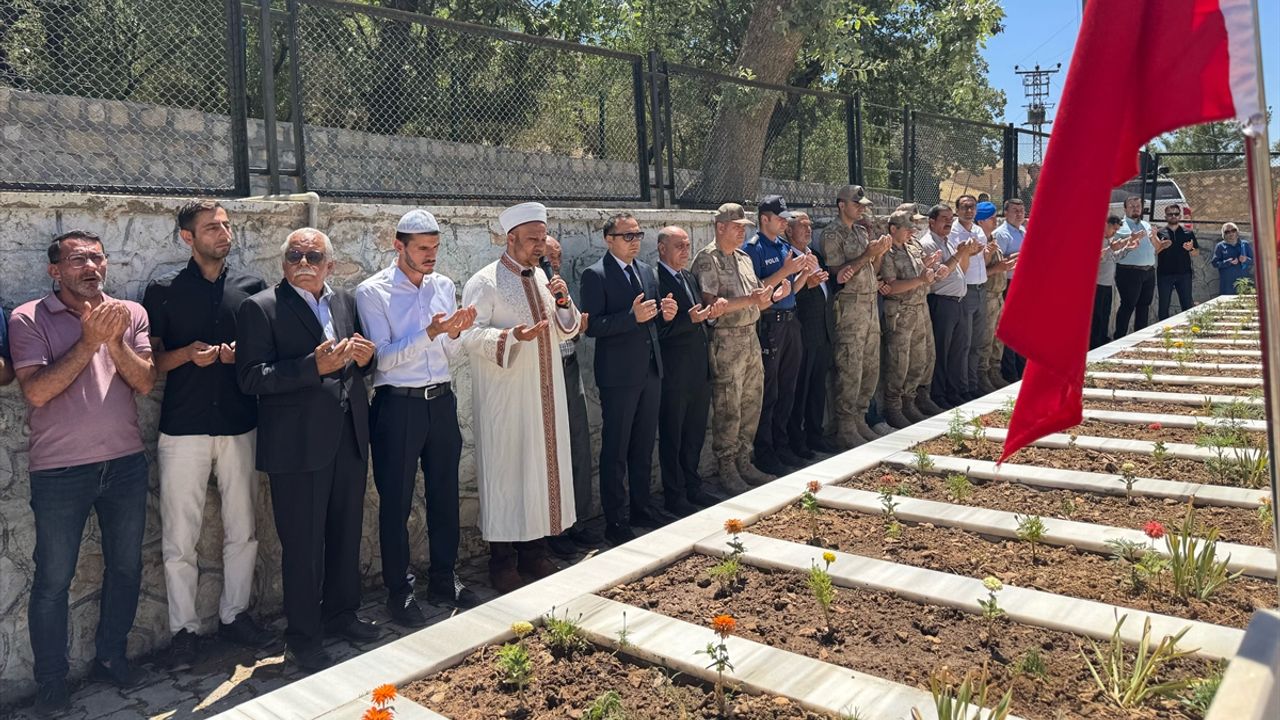 Mardin’de 38 yıl önce PKK'lı teröristlerce şehit edilen 30 kişi törenle anıldı