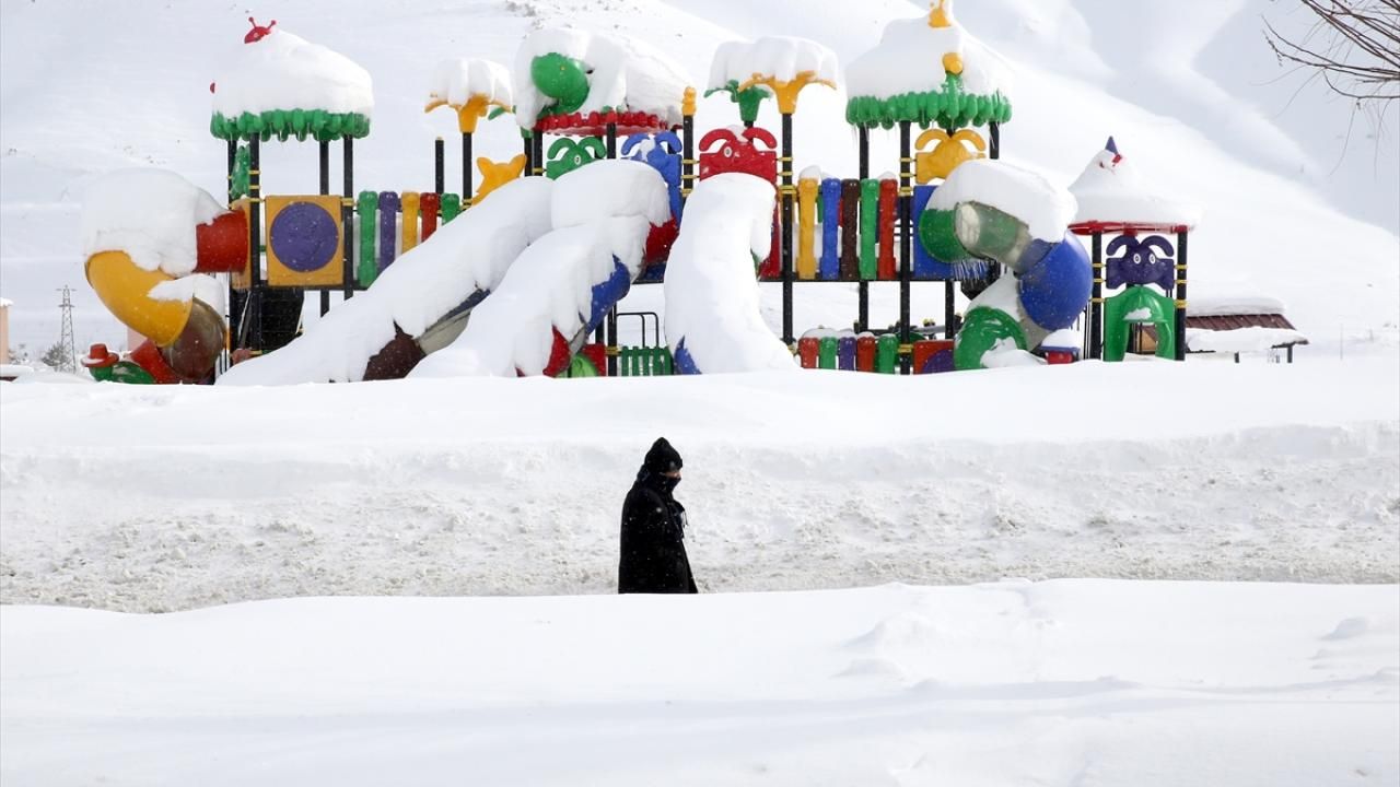 Meteoroloji 4 ili uyardı! Kar ve sağanak geliyor...