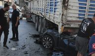 Tıra ok gibi saplandı: Sürücü hayatını kaybetti... İzmir'deki feci kaza kamerada!