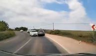 Viraja hızlı girdi, faciadan kıl payı dönüldü