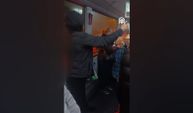 Otobüste panik anları! Yolculara biber gazı sıkıp kaçtı