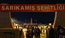 Kars'ta Sarıkamış şehitleri anısına meşaleli yürüyüş yapıldı