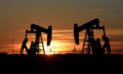 Brent petrolün varil fiyatı 83,47 dolar