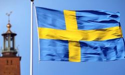 İsveç'ten vatandaşlarına İran'ı acilen terk etme çağrısı