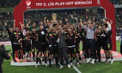 Spor Toto 1. Lig’e yükselen Şanlıurfaspor kupasını kaldırdı  