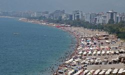 Antalya’da 2023’te turist rekoru kırıldı