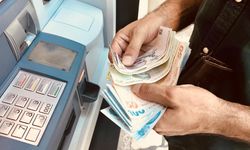 Fazla para veren ATM’lerde kuyruk oluştu