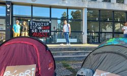 Fransa'da öğrencilerden Meclis önünde ‘barınma’ protestosu