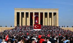 Anıtkabir'de Cumhuriyet'in 100. yıl dönümü coşkusu