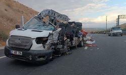 Gaziantep - Şanlıurfa Otoyolu'nda feci kaza: 5 ölü, 17 yaralı