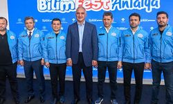 Bakan Ersoy’dan Antalya Bilim Festivali’ne ziyaret