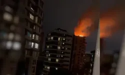 İstanbul’da binaya düşen yıldırım yangın çıkardı