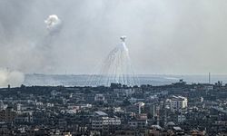 İsrail beyaz fosfor içeren bombalara sahip olduğunu itiraf etti