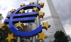  ECB'nin enflasyon tahmini yükseldi