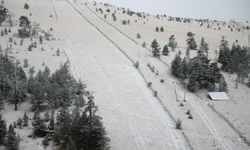 Kartalkaya Kayak Merkezi'ne sezonun ilk karı yağdı