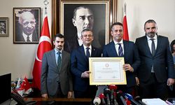 CHP'de değişen sadece isim