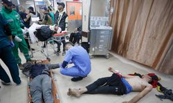 El-Avde Hastanesi’nde 80'i sağlık personeli 240 kişi alıkoyuldu