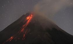 Marapi Yanardağı'ndaki patlamalarda 22 dağcı öldü