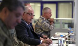Bakan Güler TSK komuta kademesi ile Hakkari'de