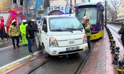 Beyoğlu'nda tramvay kazası: 1 yaralı