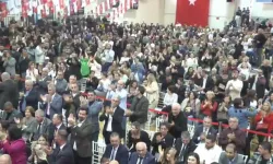 CHP'nin lansman toplantısında Kılıçdaroğlu adı geçince salon ayağa kalktı