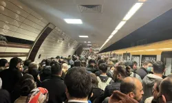 Üsküdar-Çekmeköy metrosunda seferler durdu: İstanbullular yolda kaldı!