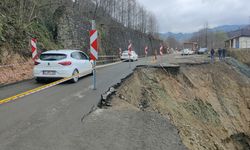 Trabzon'da yol çöktü