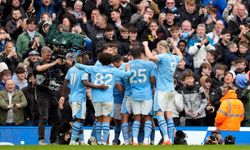 Manchester City evinde Luton Town'u 5 golle geçti