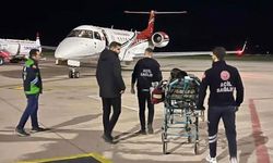 Ambulans uçak kalp rahatsızlığı olan kadın için havalandı