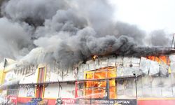 Kocaeli'de depo yangını söndürüldü