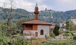 Rize'de tarihi cami yeniden ibadete açıldı