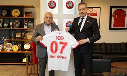 Antalyaspor delegelerinden tek imza Başkan Boztepe’den