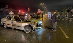 Kayseri'de minibüs ile otomobil çarpıştı: 11 yaralı