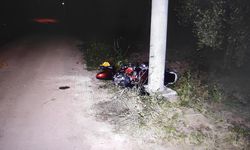 Manisa'da beton direğe çarpan motosikletin sürücüsü öldü
