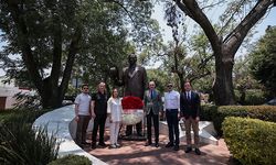 TBMM Başkanı Kurtulmuş, Meksika'daki Atatürk Anıtı'nı ziyaret etti