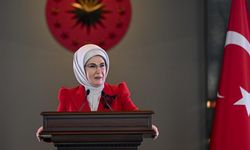 Emine Erdoğan'dan koruyucu ailenin önemine ilişkin paylaşım