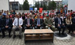 Mehmetçik'ten Kosovalı çocuklara oyun parkı