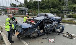 Rize'de otomobil bariyerlere çarptı: 3 ölü, 2 yaralı